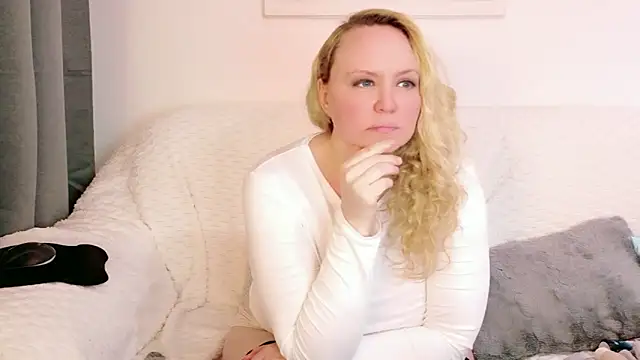 دردشة Sarah4you الجنسية المباشرة