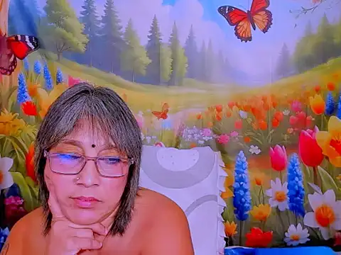 indianroxy's Live XXX Chat