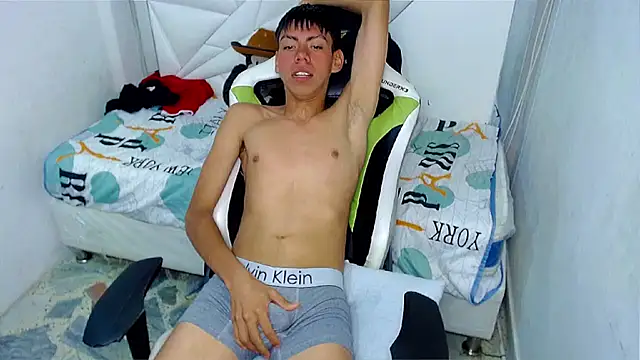 عرض كام Liarr_