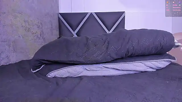 Harmony-01's Live XXX Chat