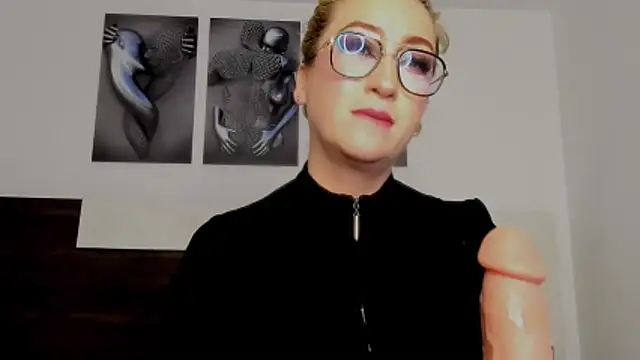 SexyCaitlynHot Adlı Modelin Canlı XXX Sohbeti