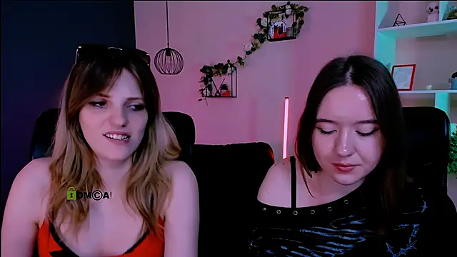 lizzie_boom_'s Live XXX Chat