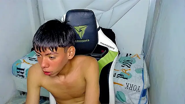 Liarr_ লা  ইভ XXX চ্যাট