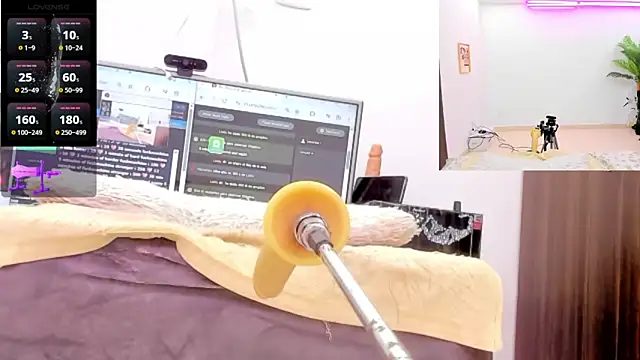 Paulina_Davis_ Chat XXX in diretta