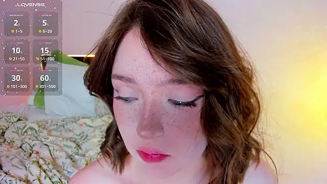 lexxxxxxi: онлайн-секс-чат