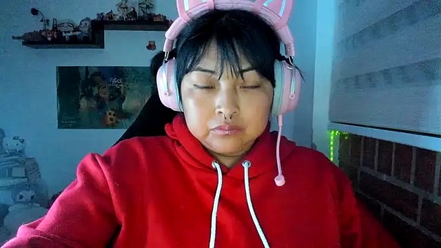 Czat XXX na żywo – Shaddycute_