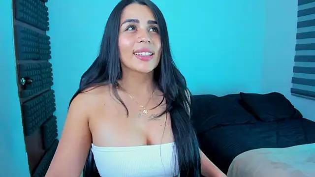 hannarusso Adlı Modelin Canlı XXX Sohbeti