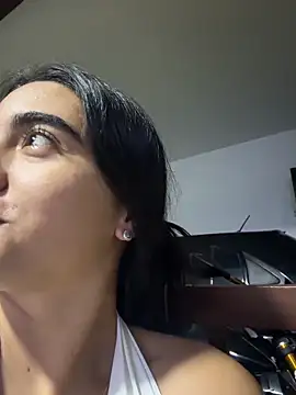 Czat XXX na żywo – ZarahEvans