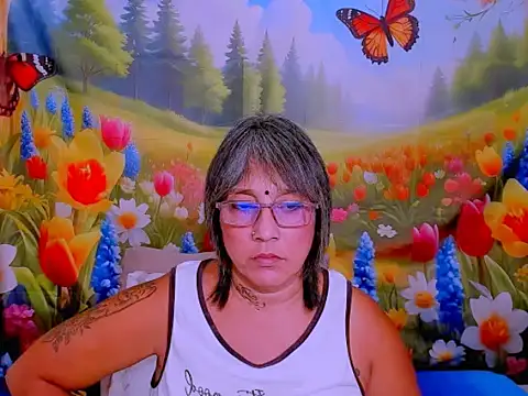 indianroxy Live XXX-chat