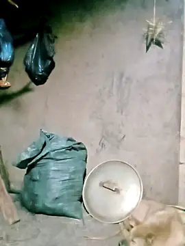 ngan-cute 即時 XXX 聊天