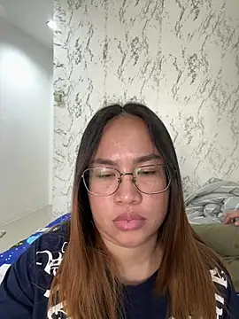 Show de Ponthip na webcam