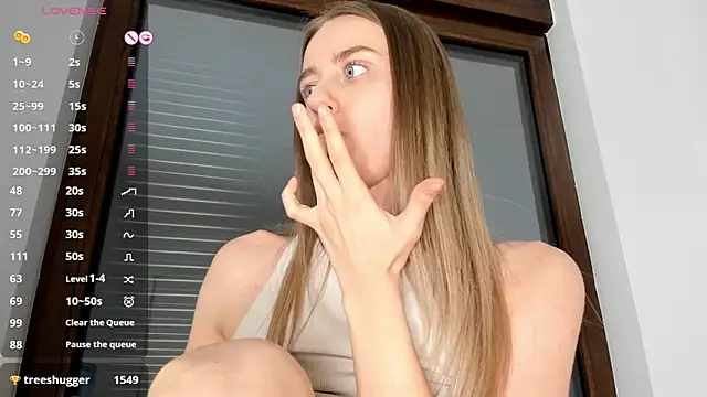 soakeddreams_ live XXX chat