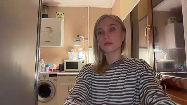 แชท XXX สดของ AngelJeni