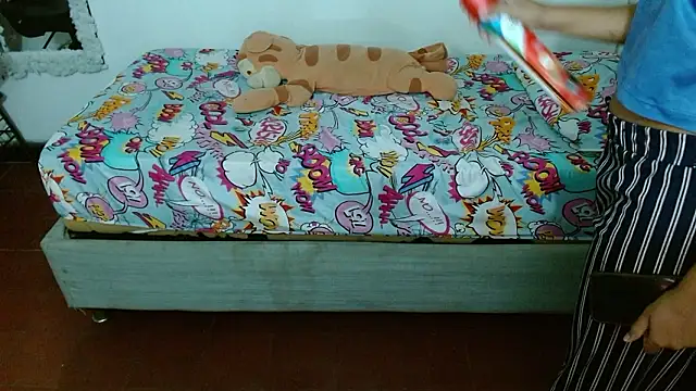 Skinny__hott élő XXX-chatje