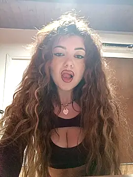 CurlyElisa Chat XXX live