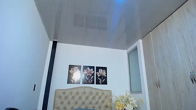 pinky_f00x: απευθείας συνομιλία ΧΧΧ