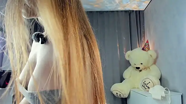 BelleDream élő XXX-chatje