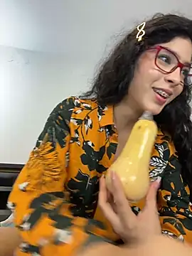 dani_bela's Live XXX Chat