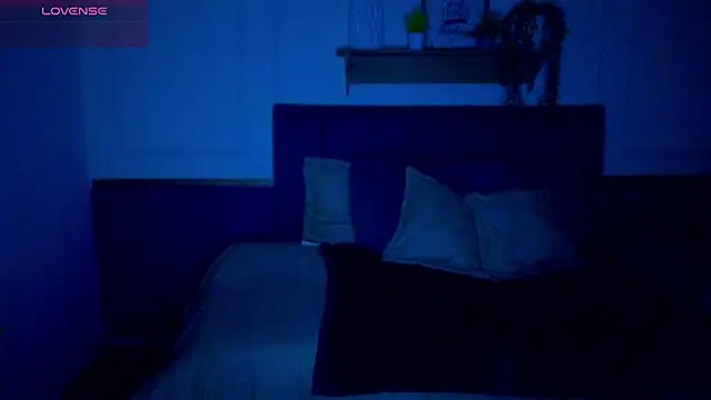 Selena_Noir 即時 XXX 聊天