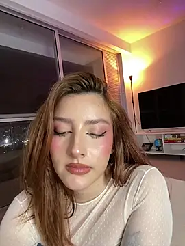 Anavi_ – Naživo XXX chat