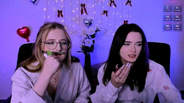 liana_kisses live XXX chat