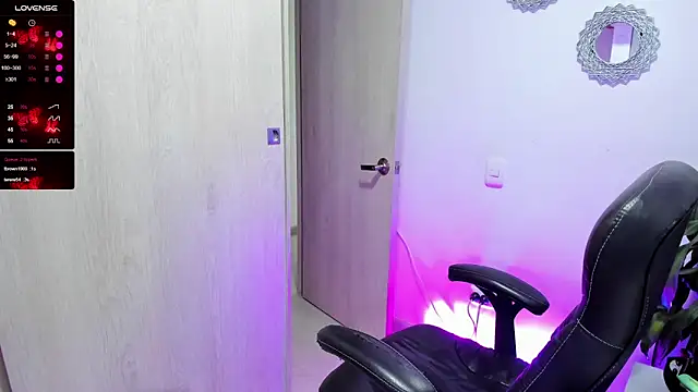 bella_thorne3 live XXX chat