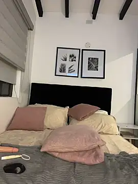 TweetiePieXXX Chat XXX live