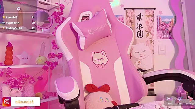 Živý XXX chat Noisy_doll