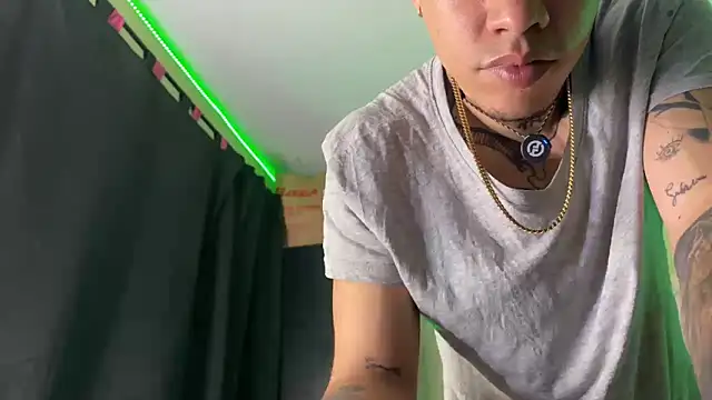 Chat XXX Live AlphaMasterXxx