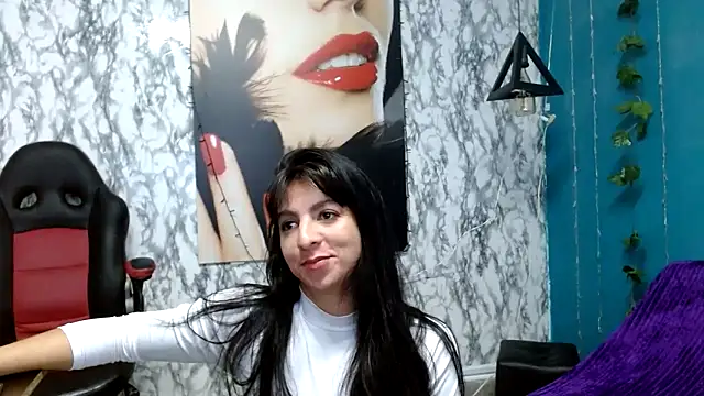 Chat +18 de PaulinaRubio_ ao vivo