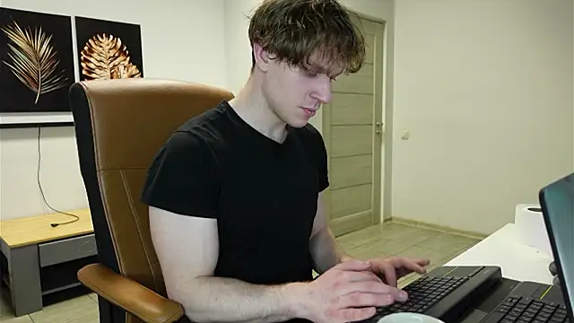 Онлайн чат XXX Charles_Dreams