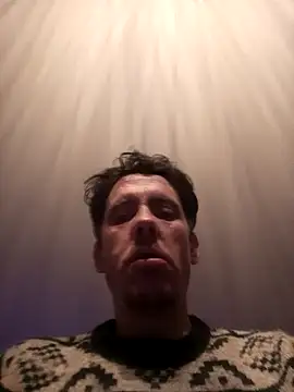 Antonio11111x élő XXX-chatje