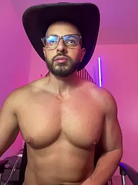 magnumchris Adlı Modelin Canlı XXX Sohbeti