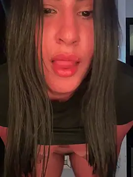 rosalia-04のライブXXXチャット