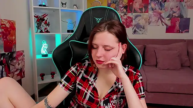 Онлайн чат XXX FreyaVey