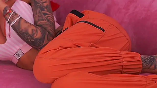 fallingangel élő XXX-chatje