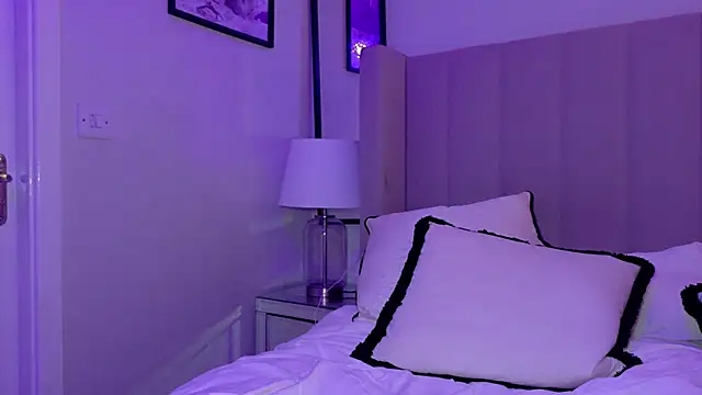 RUBY_BROOKS live XXX chat