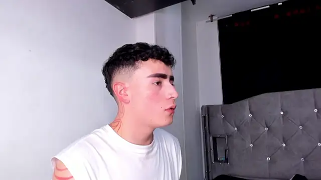 naughtysalomon__ Show Webcam