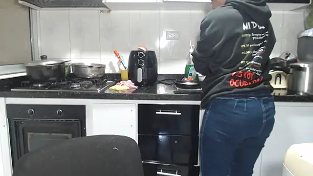 kateleyagrey's Webcam Show