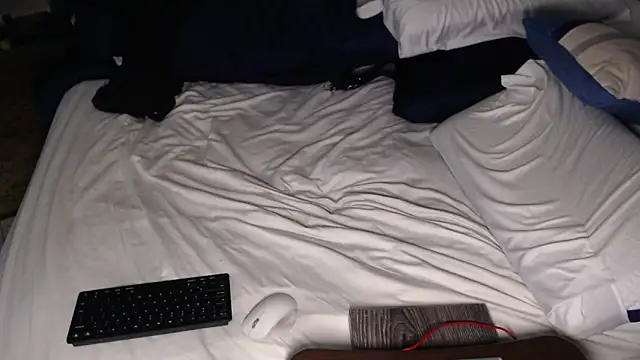 DaddyRyan1996's Live XXX Chat