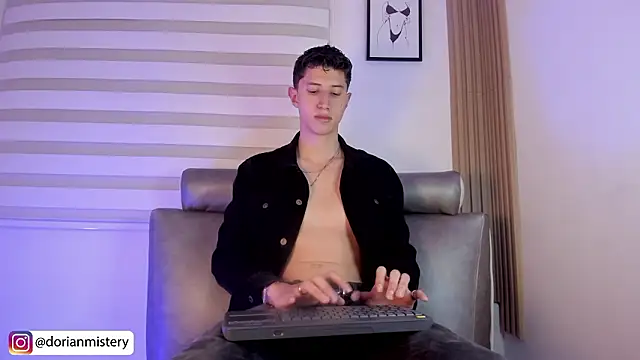 Dorianmistery2322_'s Live XXX Chat