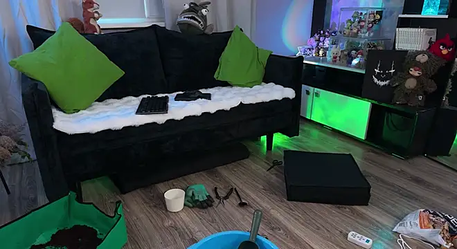 KiraLiLime Adlı Modelin Canlı XXX Sohbeti