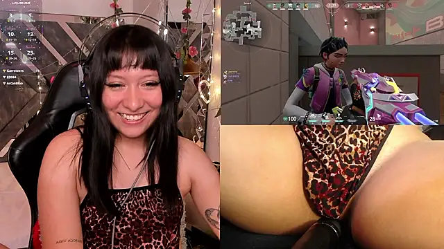 Nanachi_Cook élő XXX-chatje