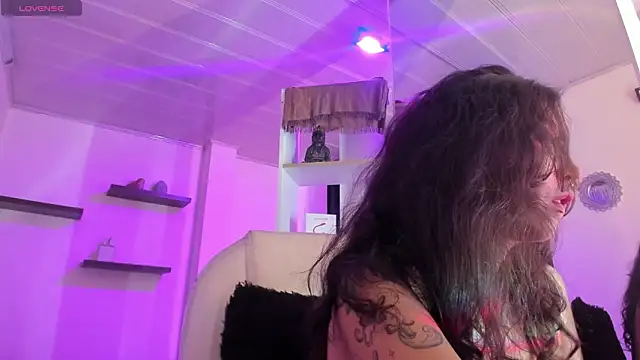 Chatroom XXX en direct de Miniadelf