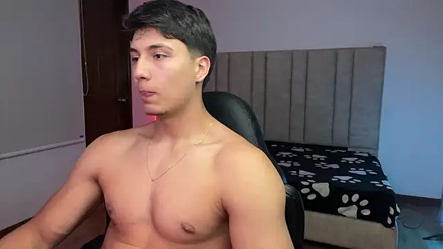 CHRIS_MORGAN1 Chat XXX live