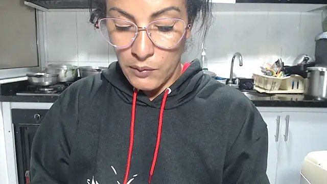 Chatroom XXX en direct de kateleyagrey