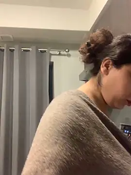 holyeroticss' Live XXX Chat