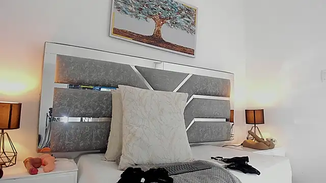 Slut_Milf_ Adlı Modelin Canlı XXX Sohbeti