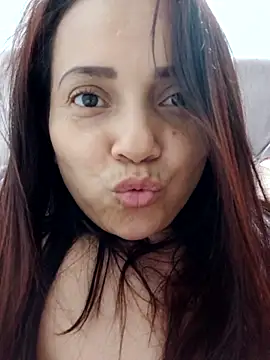 Amanda39 Adlı Modelin Canlı XXX Sohbeti