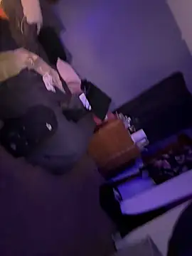 Онлайн чат XXX queenkelly1234